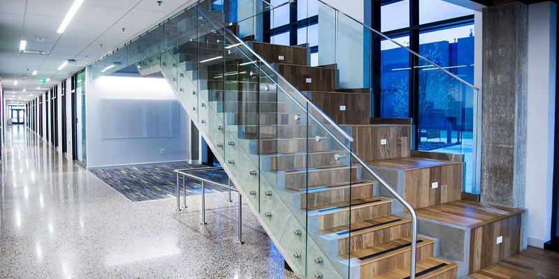 staircase--glass-railing1