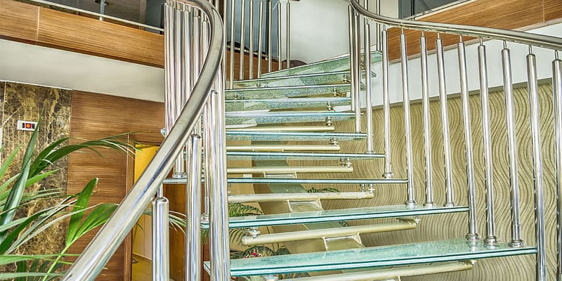 staircase--glass-railing2